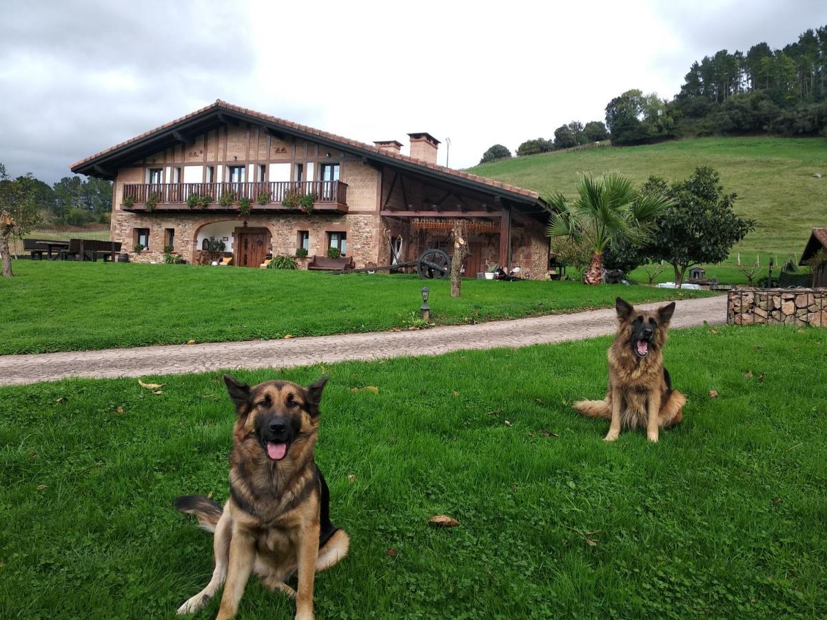 Lezamakoetxe Pension Sopuerta Buitenkant foto