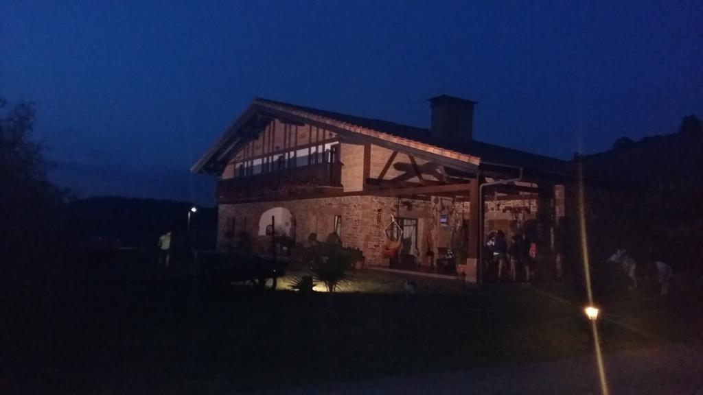 Lezamakoetxe Pension Sopuerta Buitenkant foto